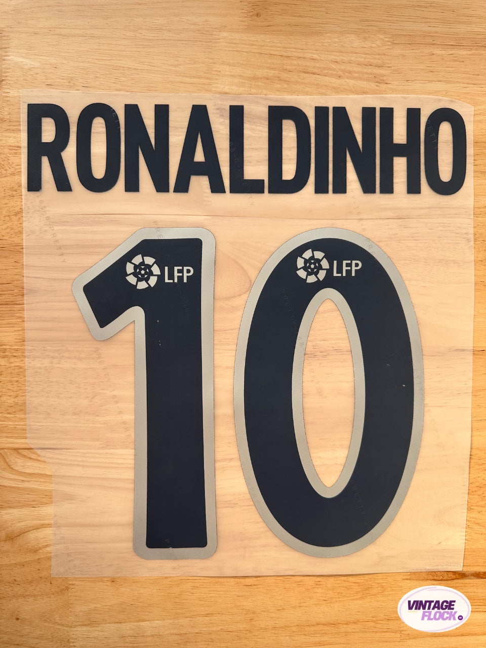 Flocage Ronaldinho N°10 FC Barcelone 2003-2004 Exterieur vintage