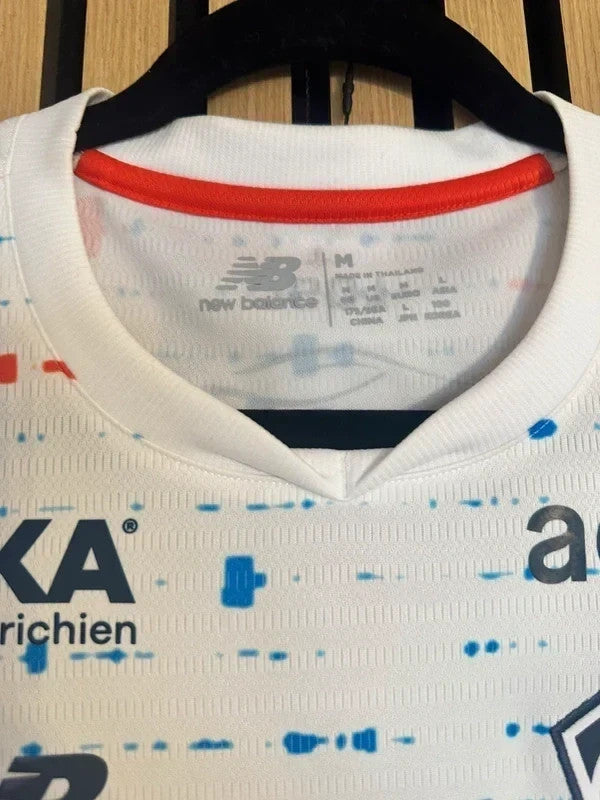 Maillot LOSC 2023-2024 porte Yazici