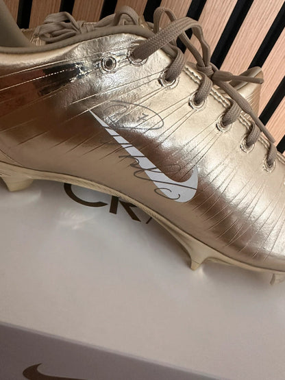Crampons CR7 or édition limitée