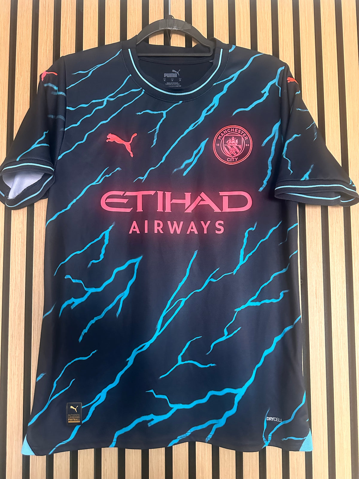 Maillot Manchester City Third 2023-2024 Haaland The Black Eye Patch vintage - photo 2