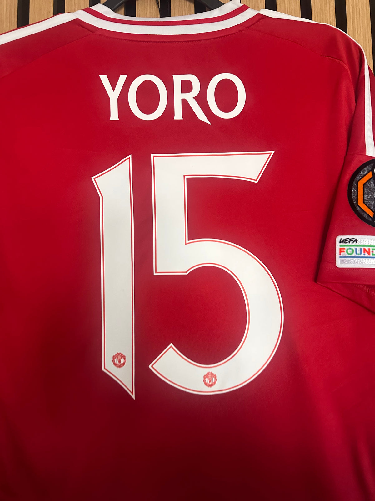 Maillot Manchester United Domicile 2024-2025 Yoro vintage - photo 8