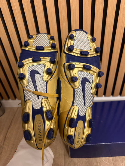 Crampons Nike Air Legend FG édition limitée Italie 2006 - photo 4 sur 12