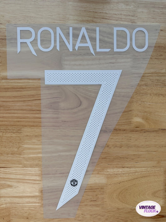 Flocage Ronaldo N°7 Manchester United 2021-2023 Coupe vintage